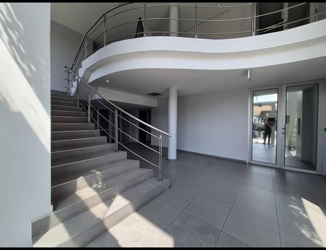 344M² OFFICE TO LET IN SANDTON CENTRAL